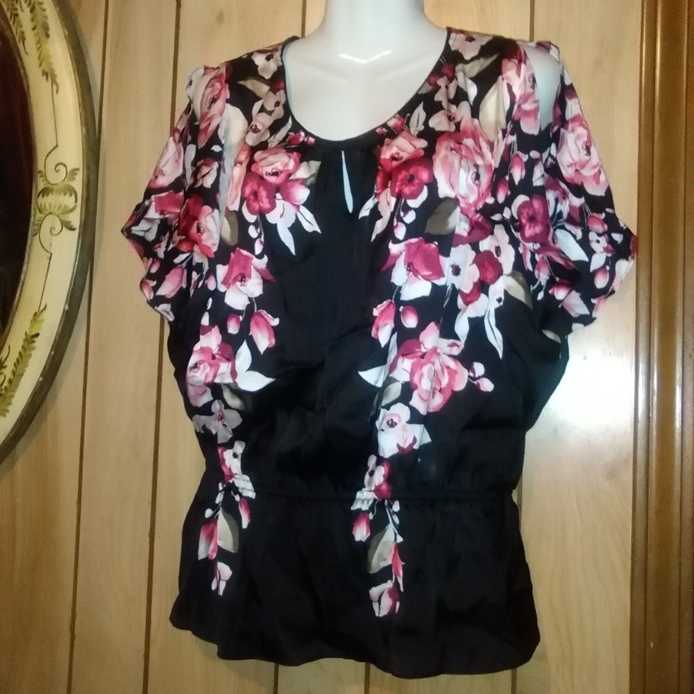 White House Black market top